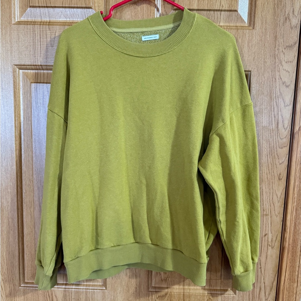American Eagle crew neck, size medium